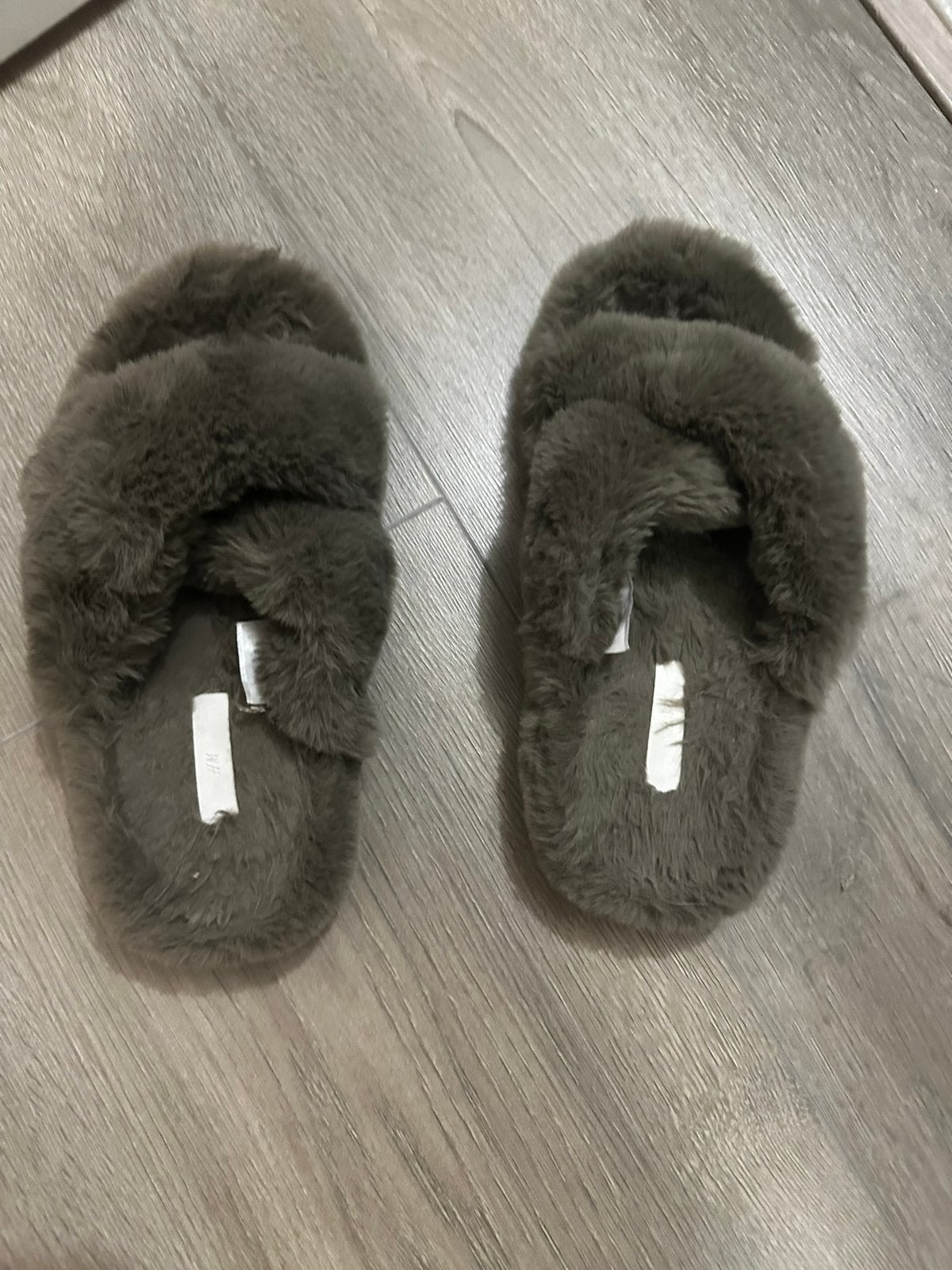 FLUFFY SLOFFEN maat 42, Ophalen of Verzenden, Zo goed als nieuw, Pantoffels of Sloffen