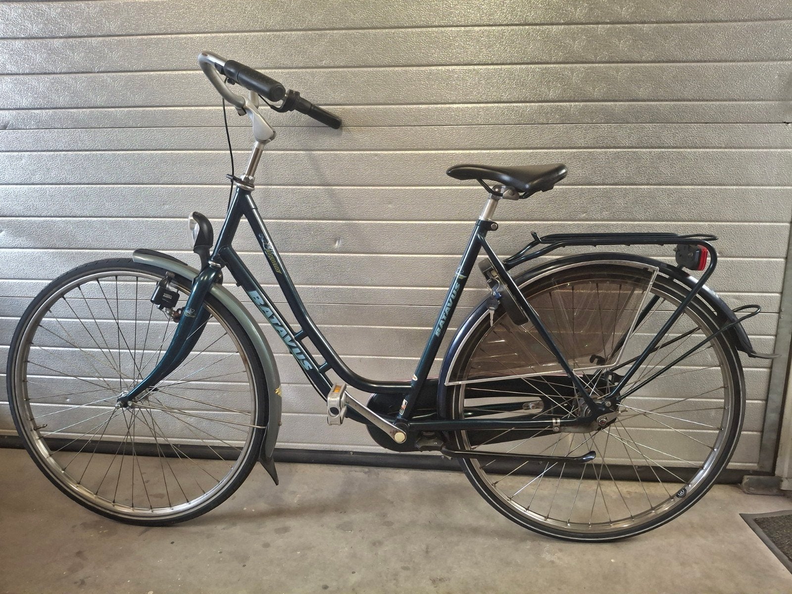 Batavus damesfiets 28 inch met versnellingen, Ophalen, Minder dan 10 versnellingen, Batavus, 53 tot 56 cm