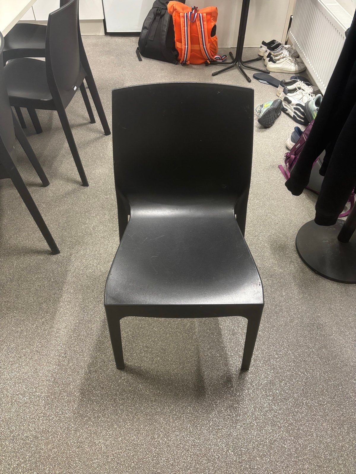 Zwarte Perla stoel, Ophalen, Kunststof, Gebruikt, Zwart