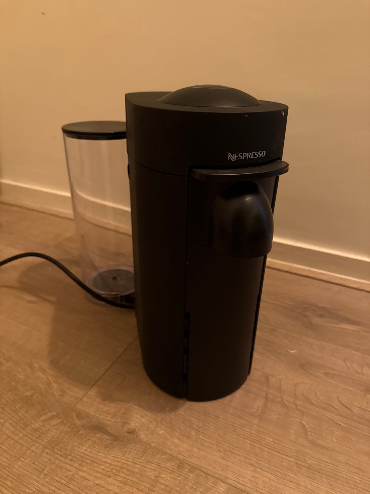 Nespresso Vertuo Next koffiemachine - Zo goed als nieuw, Witgoed en Apparatuur, Ophalen, Koffiemachine, Zo goed als nieuw, 4 tot 10 kopjes