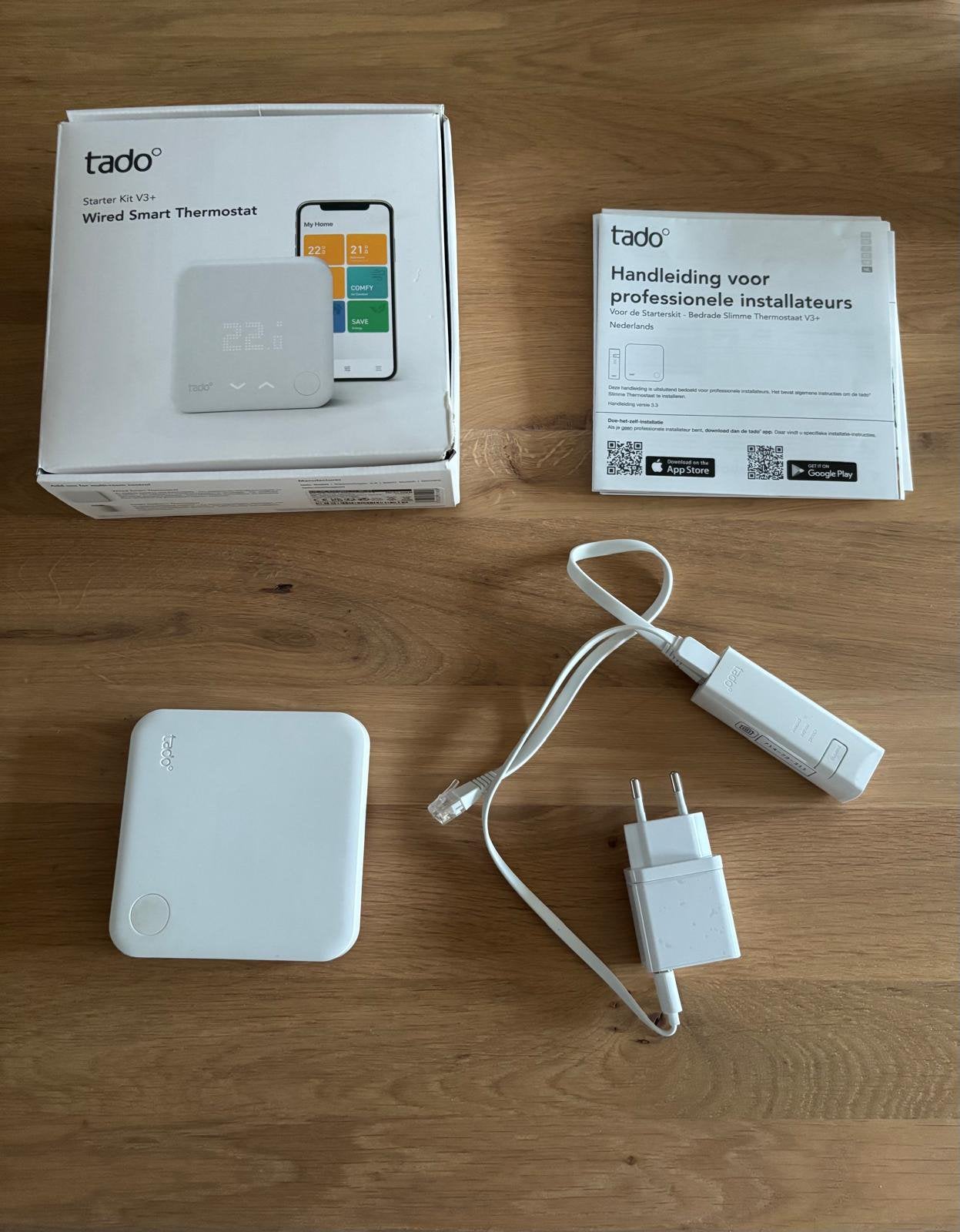 Tado starter kit V3+ Wired Smart Thermostat, Doe-het-zelf en Verbouw, Thermostaten, Ophalen of Verzenden, Zo goed als nieuw