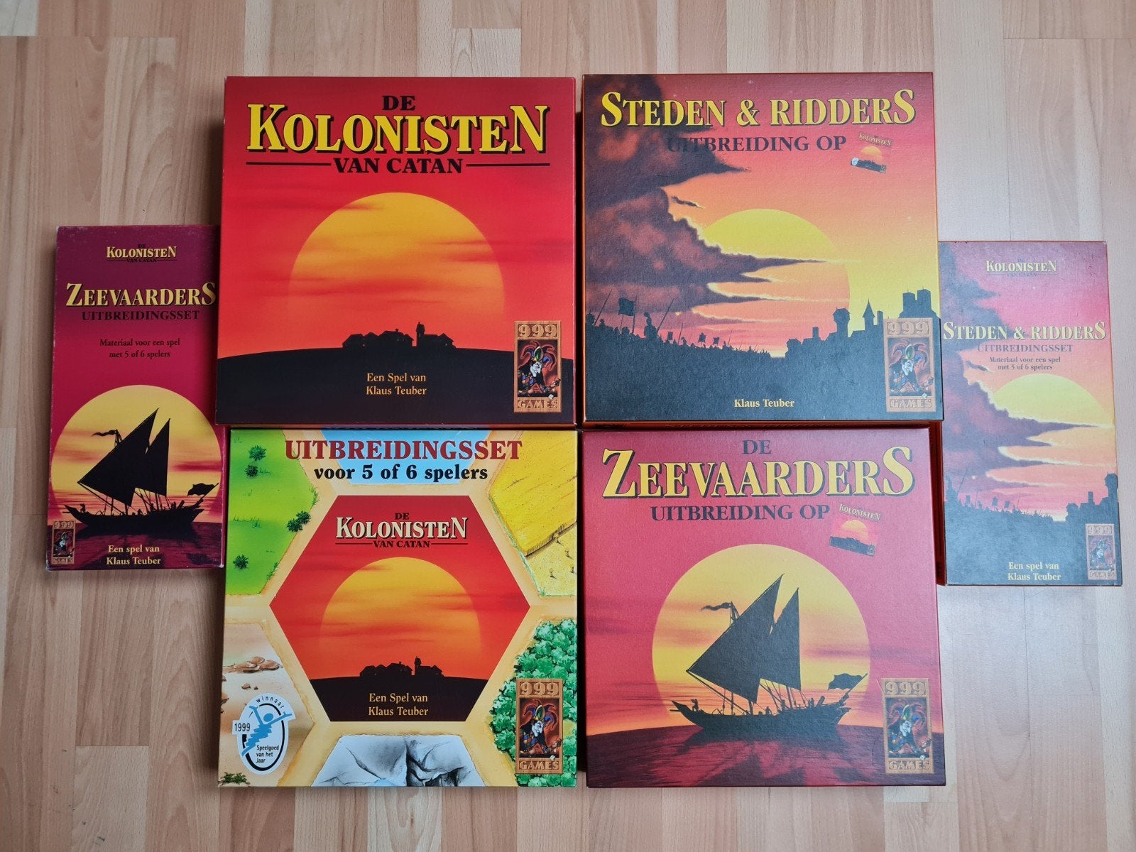 Alles van Kolonisten van Catan HOUT + uitbreidingen + meer, Vijf spelers of meer, Ophalen of Verzenden, Zo goed als nieuw, 999 Games