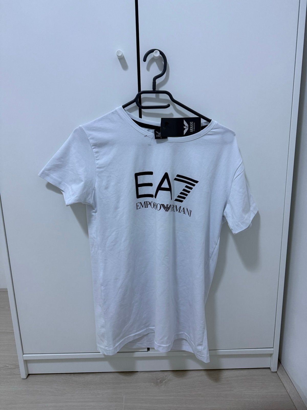 EA7 Emporio Armani T-shirt - Wit met logo - Gloed nieuw, Ophalen of Verzenden, Nieuw, Maat 46 (S) of kleiner, Wit
