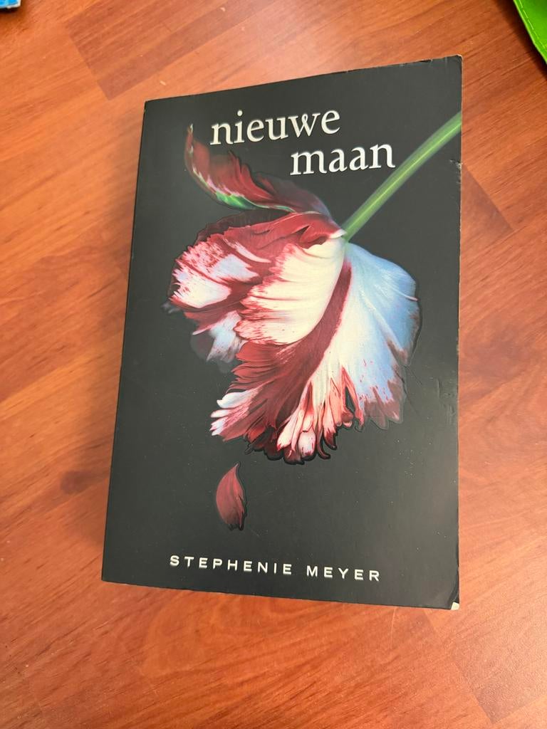Nieuwe Maan - Stephenie Meyer, Ophalen of Verzenden, Gelezen, Nederland