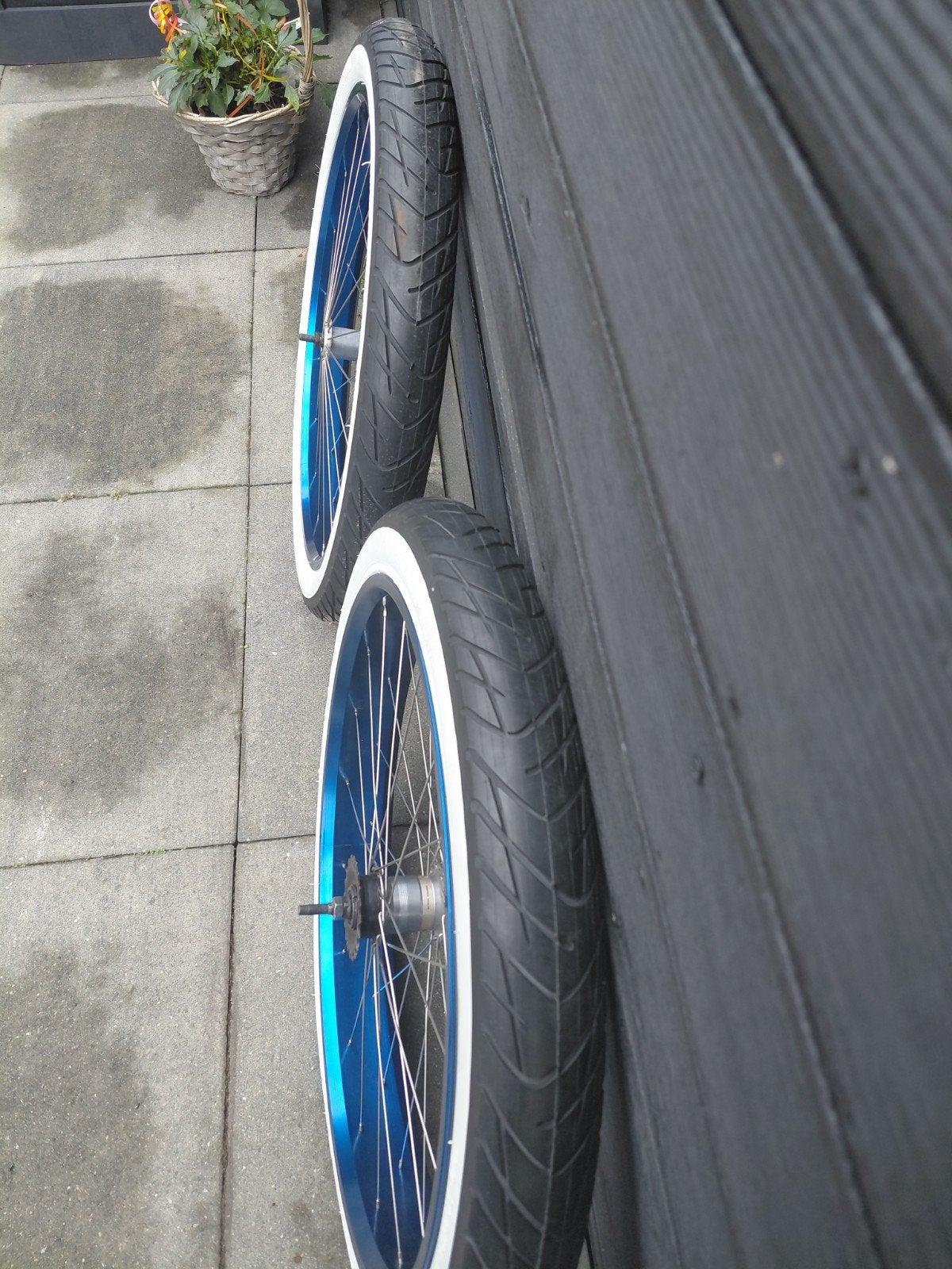 Wielen met whitewall banden - 26 inch, Fietsen en Brommers, Fietsen | Cruisers en Lowriders, Ophalen, Gebruikt, Staal, Beach Bum (banden)