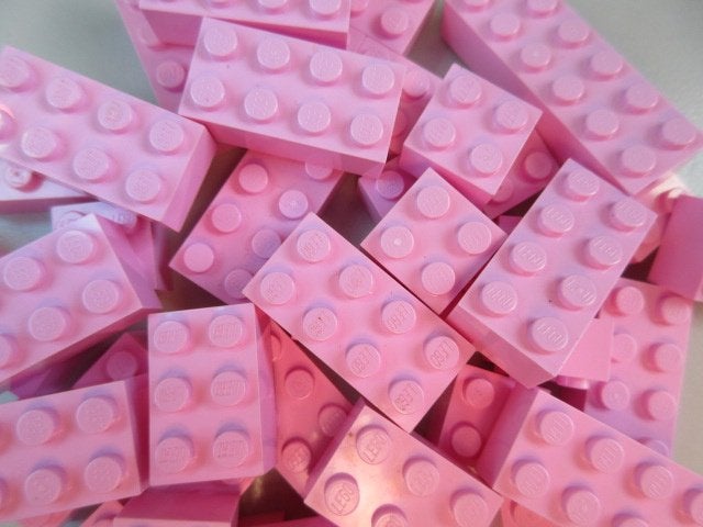 nr. 6151a, 50 roze stenen 2 noppen breed., Ophalen of Verzenden, Zo goed als nieuw, Losse stenen, Lego