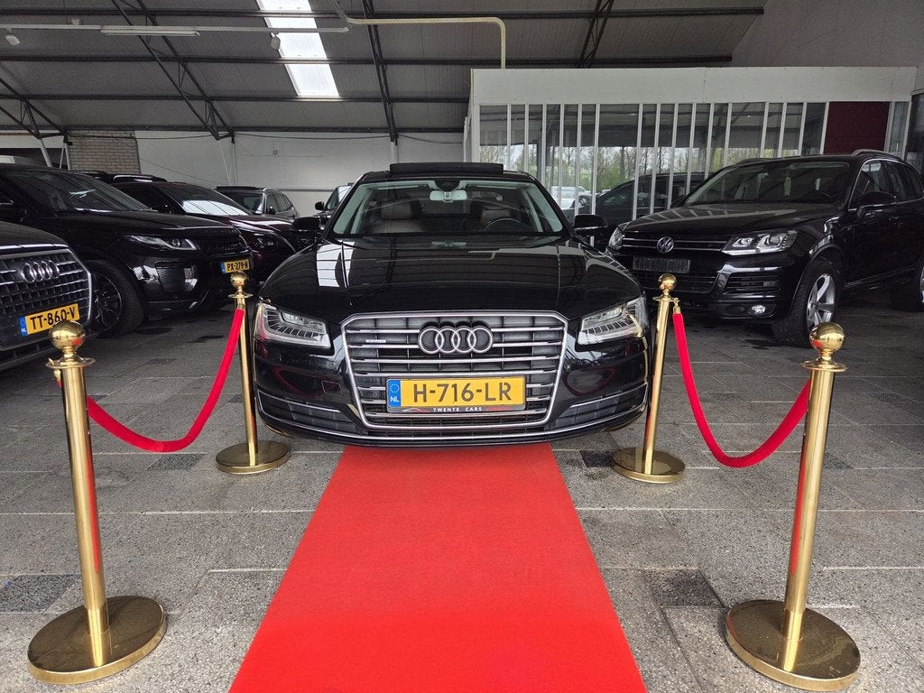 Audi A8 L 30TDI QUATTRO 2XPANO+ SOFTCLOSE 8X ALUVELGEN!, Auto's, Audi, Automaat, Euro 6, Regensensor, Zwart