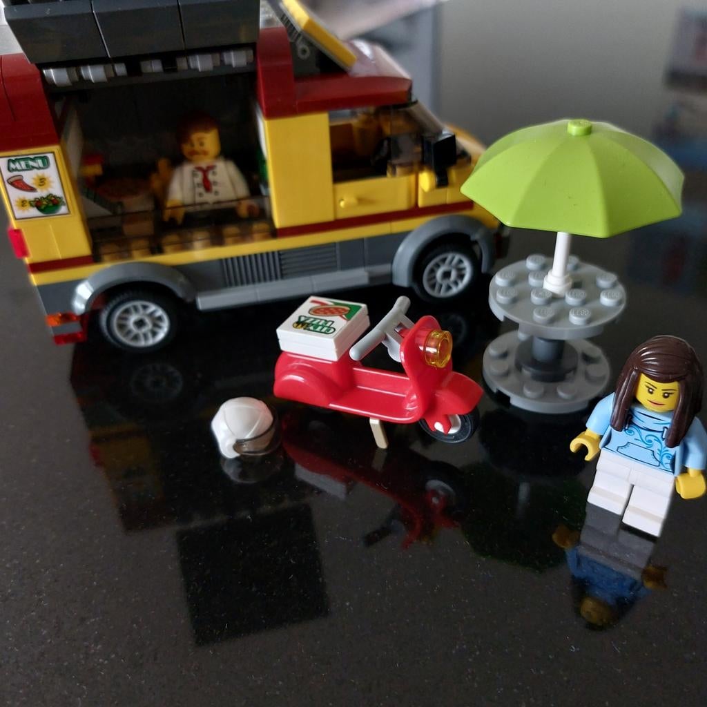 Lego city pizza 60150, City, Lego, Complete set, Inclusief minifiguren