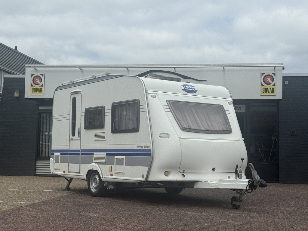 Hobby de luxe 400 SF dwarsbed 4 slaapplaatsen voortent mover, Vast bed, Hobby, Bedrijf, 750 - 1000 kg