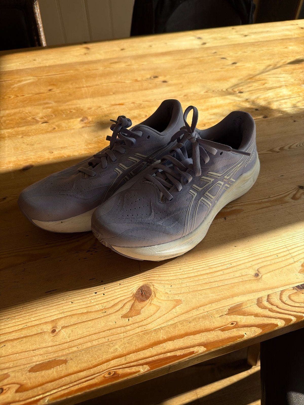 Asics GT-2000 14 Hardloopschoenen - Zo goed als nieuw, Hardloopschoenen, Ophalen of Verzenden, Zo goed als nieuw, Hardlopen