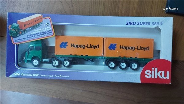 Siku 3424 Iveco container vrachtwagen Hapag Lloyd, Ophalen of Verzenden, Zo goed als nieuw, Bus of Vrachtwagen, SIKU