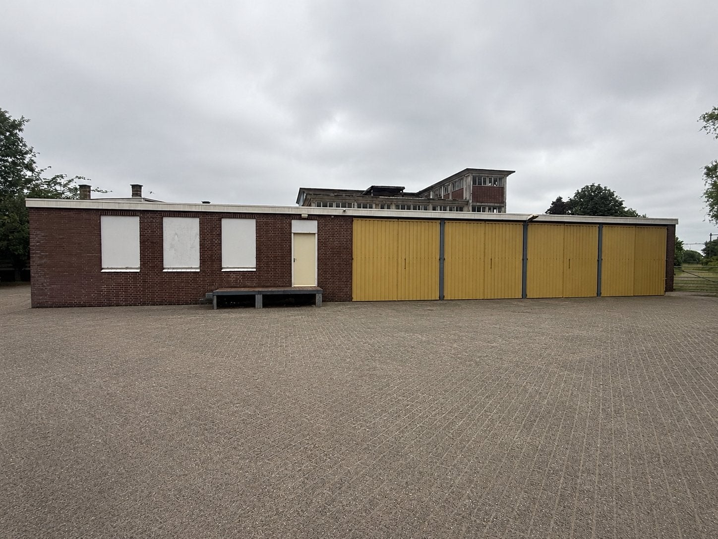 TE KOOP / TE HUUR – BERGSEBAAN 41, 4726 SB HEERLE ROOSENDAAL, 381 m², Huur, Bedrijfsruimte
