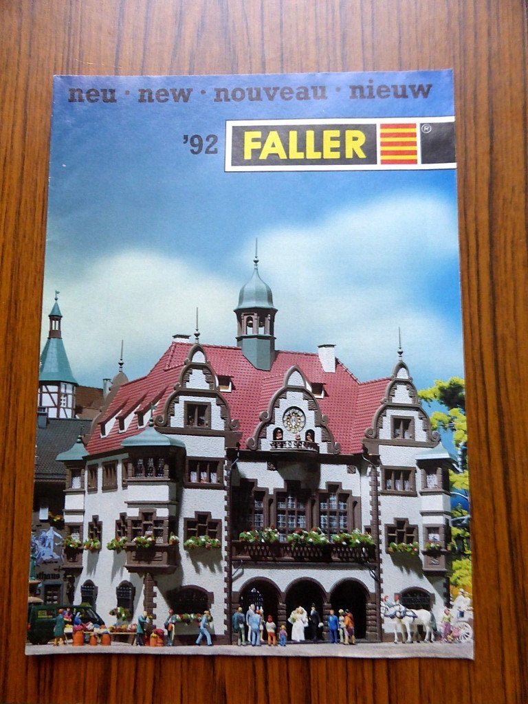 FALLER modelbouw catalogus 1992, Hobby en Vrije tijd, Overige merken, Gelijkstroom of Wisselstroom, Zo goed als nieuw, Boek, Tijdschrift of Catalogus