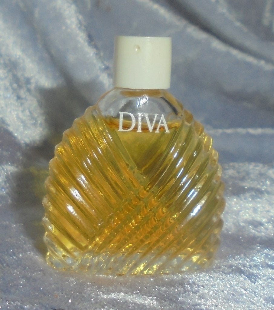 Volle parfum mini - Ungaro Diva, Ophalen of Verzenden, Zo goed als nieuw, Miniatuur, Gevuld