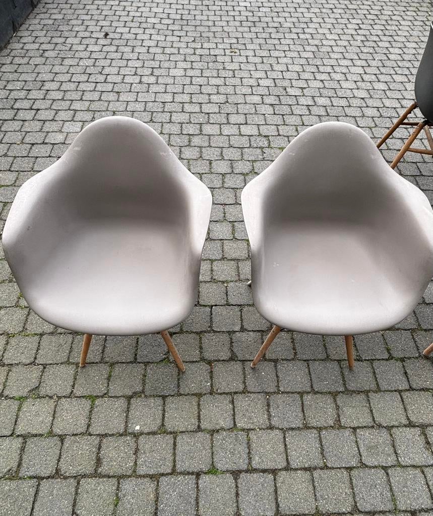 2 grijze tuinstoelen gratis ophalen!, Tuin en Terras, Ophalen, Gebruikt, Kunststof