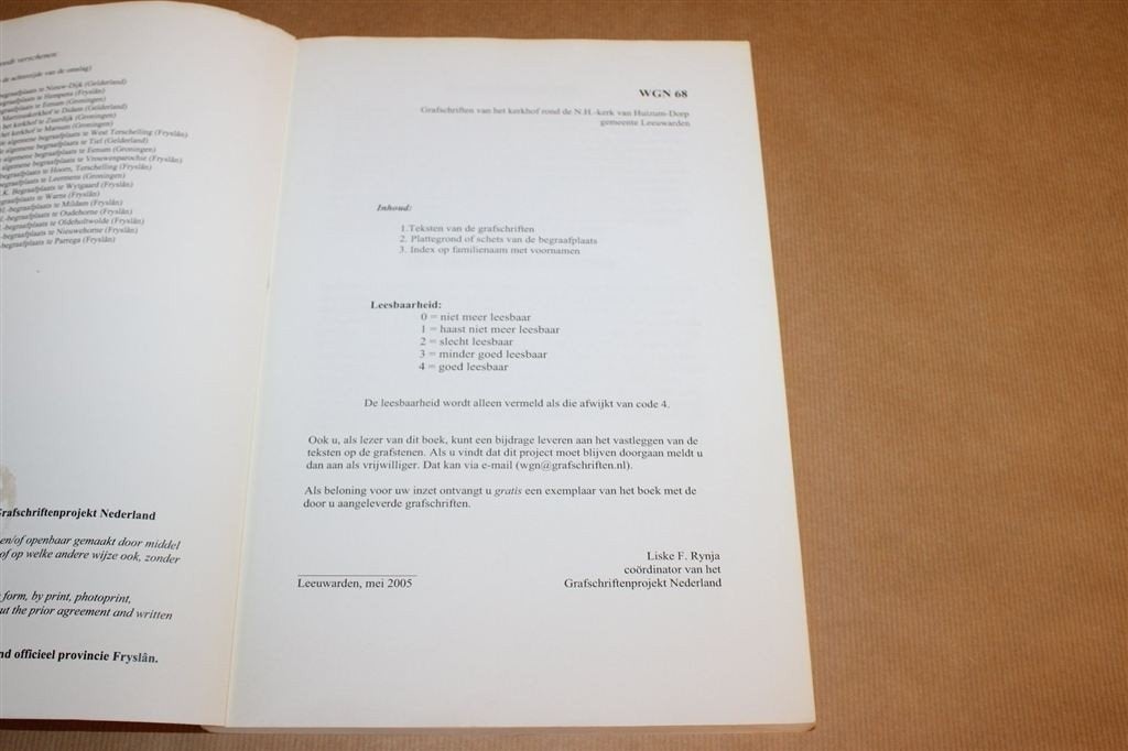 Grafschriften Huizumer Kerkhof — Leeuwarden Naslagwerk, Ophalen of Verzenden, Gelezen