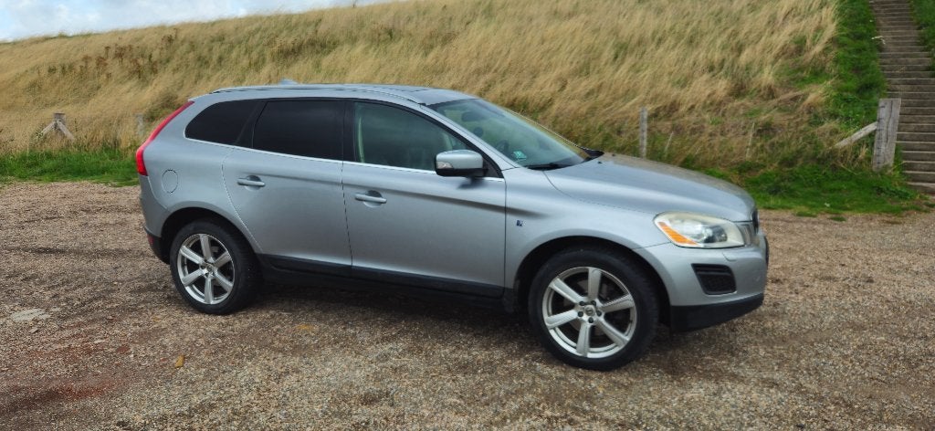 Volvo XC60 D5 Aut6 2012 Grijs, Auto's, Automaat, 15 km/l, Zwart, 1715 kg