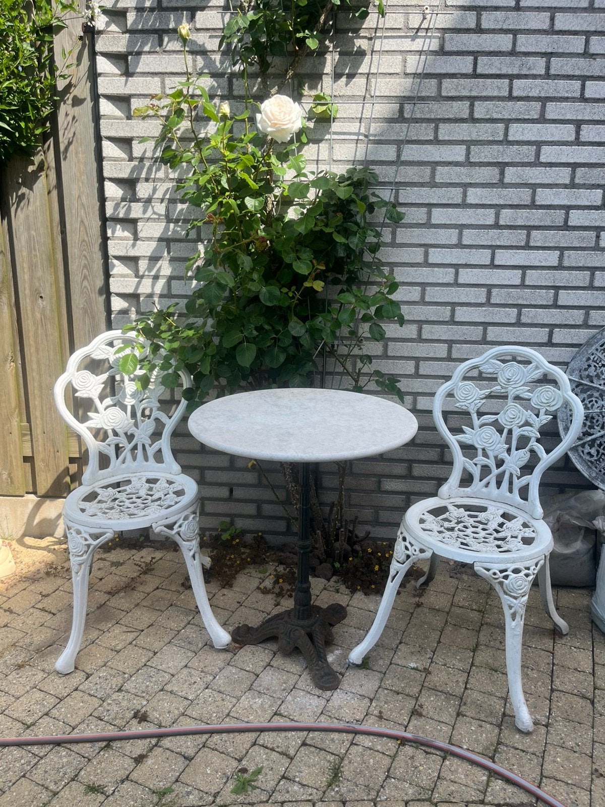 Brocante tuinset bistroset ijzer marmer, Tuin en Terras, Ophalen, Gebruikt, Overige materialen, 2 zitplaatsen