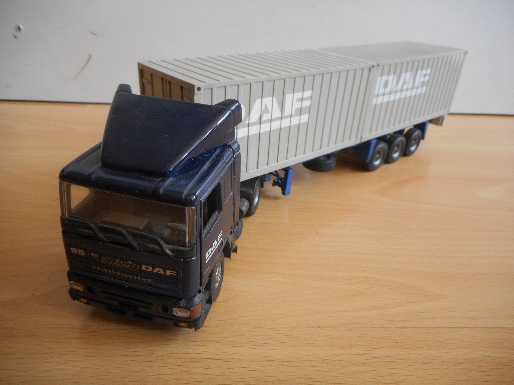 Tekno Daf 95 met COntainer Trailer, Hobby en Vrije tijd, Modelauto's | 1:50, Ophalen of Verzenden, Zo goed als nieuw, Bus of Vrachtwagen