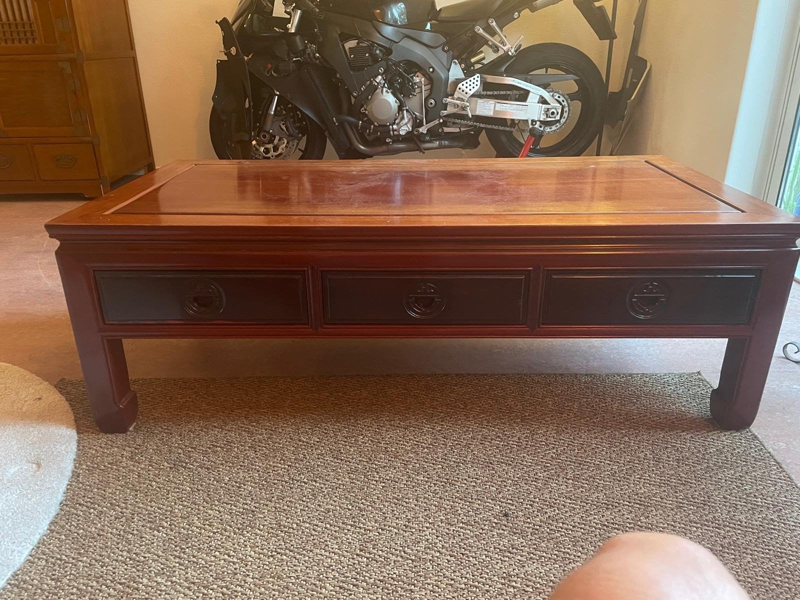 Chinese salon tafel met 2 laden - 132x66x43 cm, Antiek en Kunst, Antiek | Meubels | Tafels, Ophalen