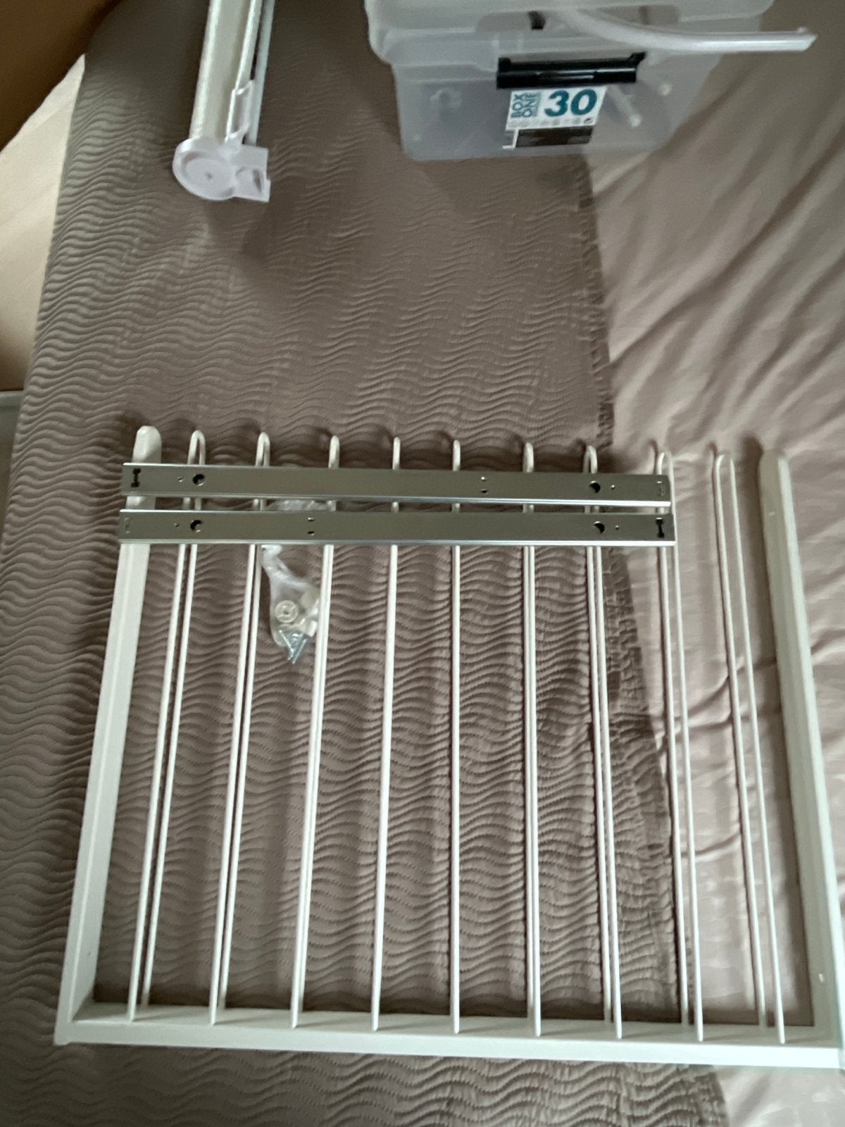 IKEA KOMPLEMENT uittrekbare broekhanger 68x57 cm (oud model), Ophalen, Gebruikt, 50 tot 100 cm, Minder dan 100 cm