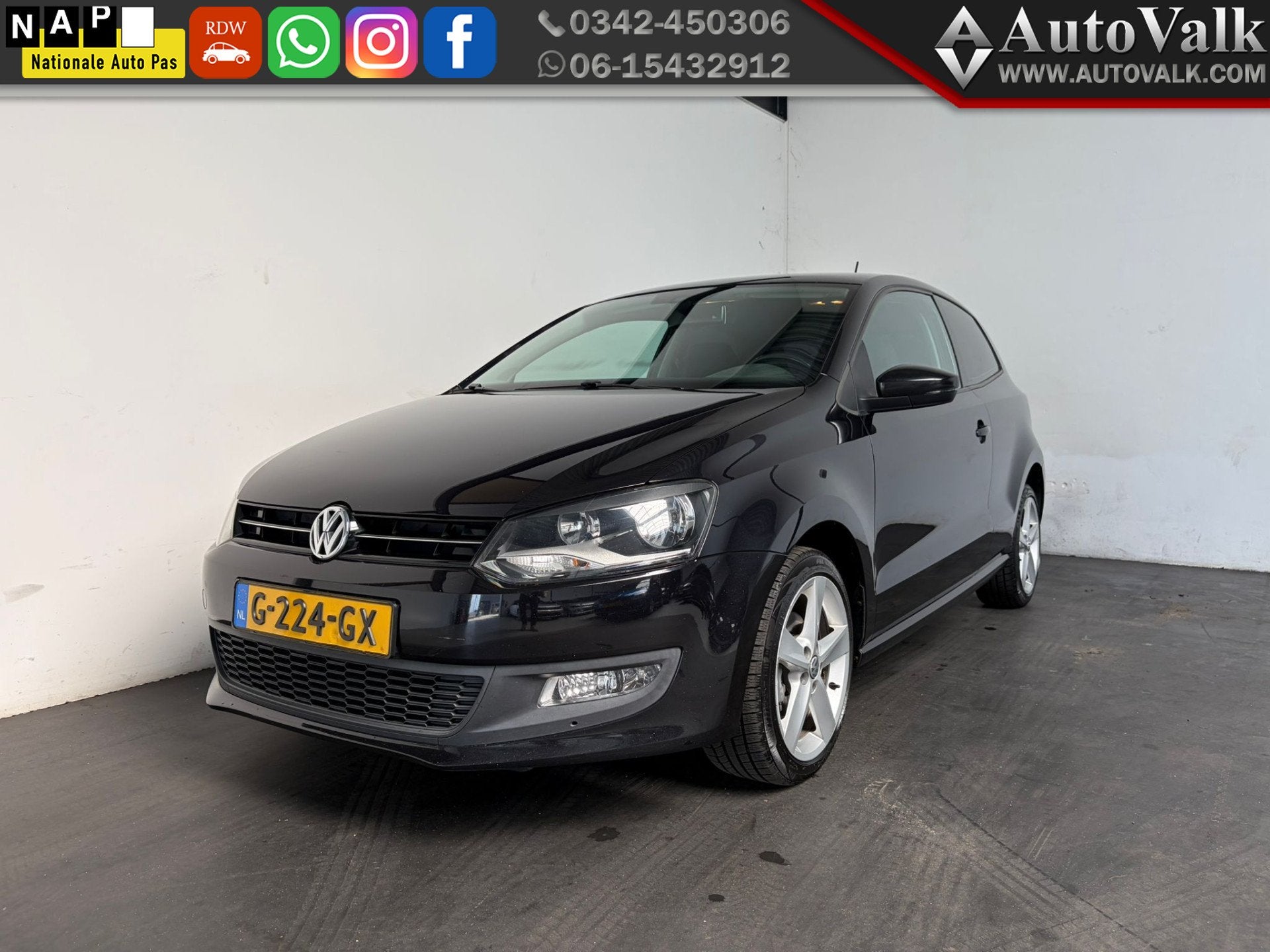 Volkswagen Polo 1.4-16V Comfortline. Clima. Cruise!, Voorwielaandrijving, 86 pk, 4 cilinders, Zwart