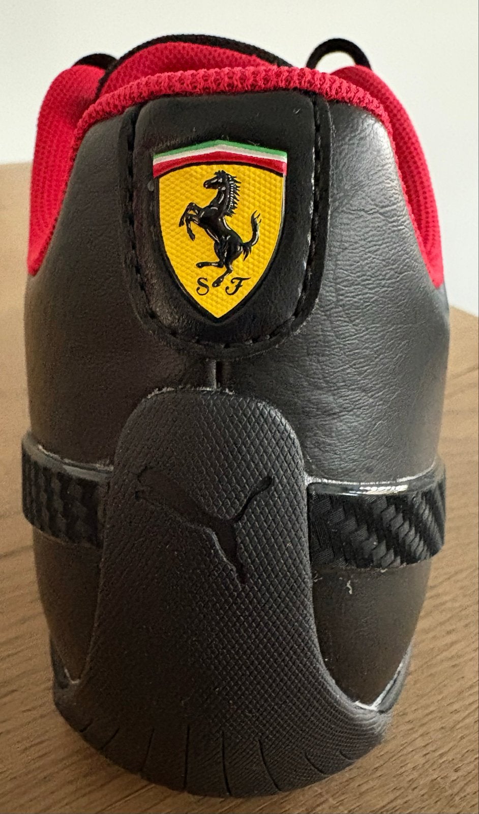 Ferrari Carbon Cat - Puma Black - 44, Kleding | Heren, Ferrari, Zwart, Nieuw, Ophalen of Verzenden