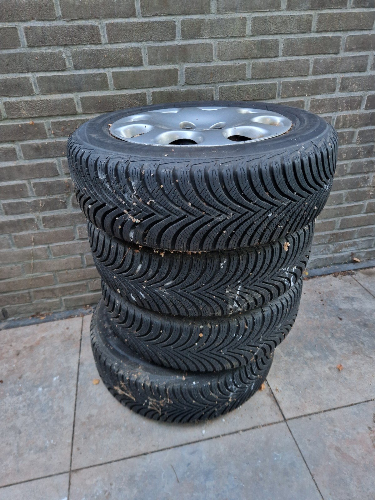 Set van 4 Michelin winterbanden op velg - 195/65 R15, Ophalen, Gebruikt, 15 inch, Banden en Velgen