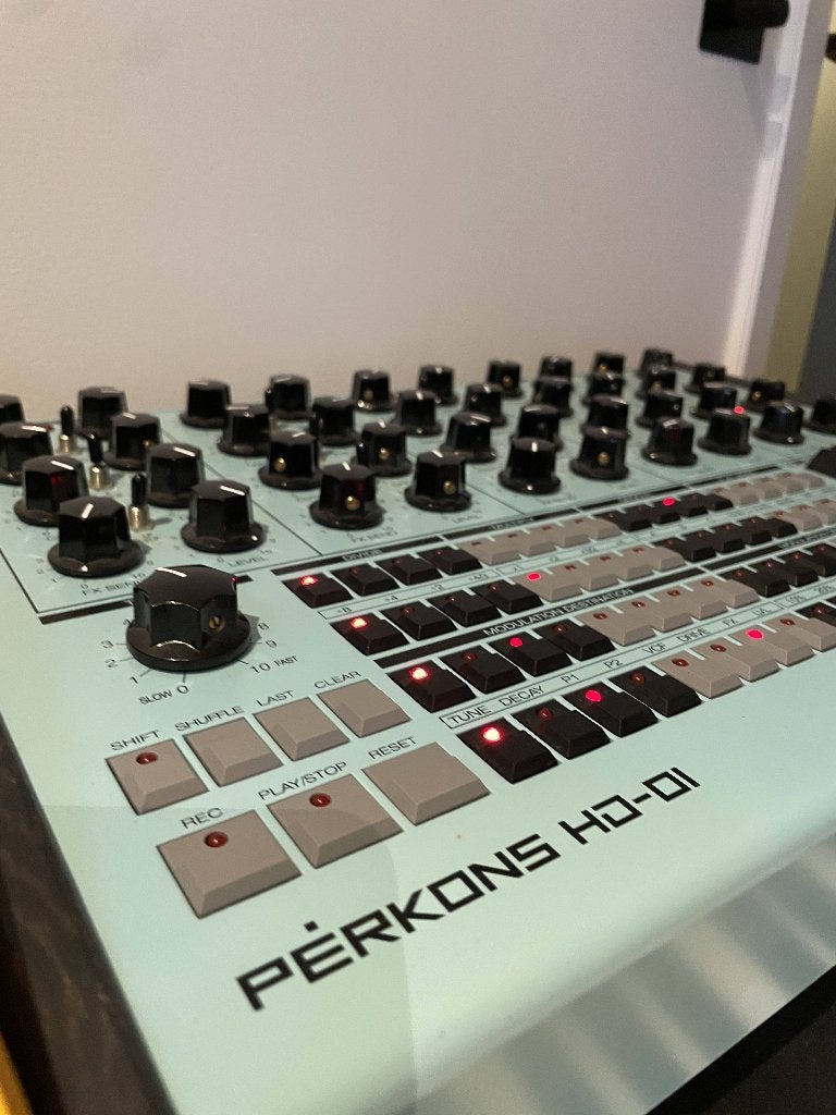 Erica Synths Perkons HD-01, Ophalen