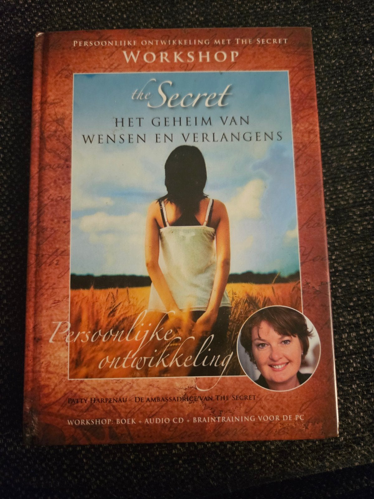 The secret - het geheim van wensen en verlangens., Ophalen of Verzenden, Zo goed als nieuw