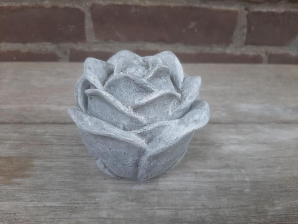 Betonnen roos bakje potje roosje tuinbeeldje beton, Ophalen of Verzenden, Nieuw
