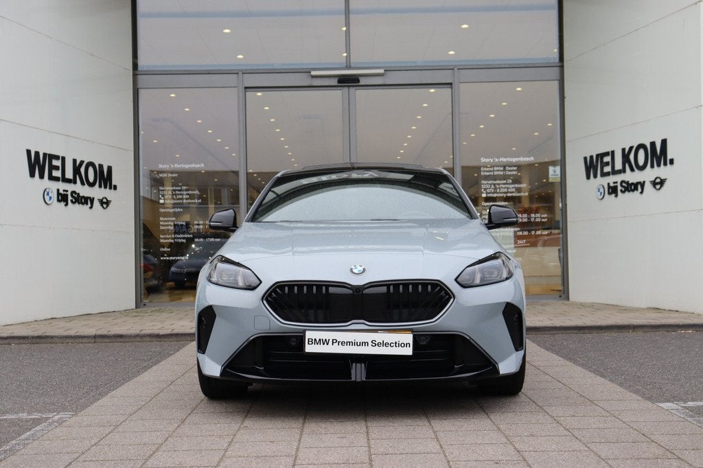 BMW 1 Serie 120 High Executive M Sport Automaat / Panoramada, 156 pk, Met garantie (alle), Origineel Nederlands, Bedrijf
