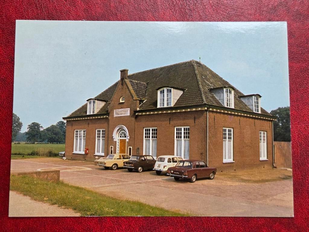 Angerlo bij Doesburg Gemeentehuis met DAF, Verzamelen, Ophalen of Verzenden, 1960 tot 1980