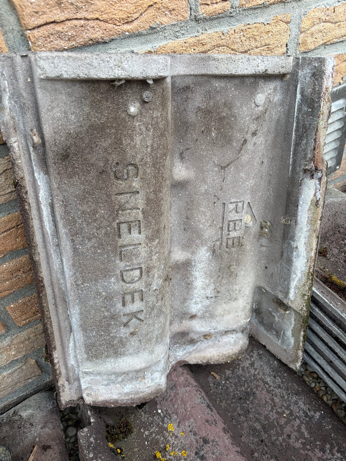 Gebruikte Sneldek dakpannen (ca. 100 m²), Doe-het-zelf en Verbouw, Dakpannen en Dakbedekking, Gebruikt, Steen of Klei, Ophalen of Verzenden