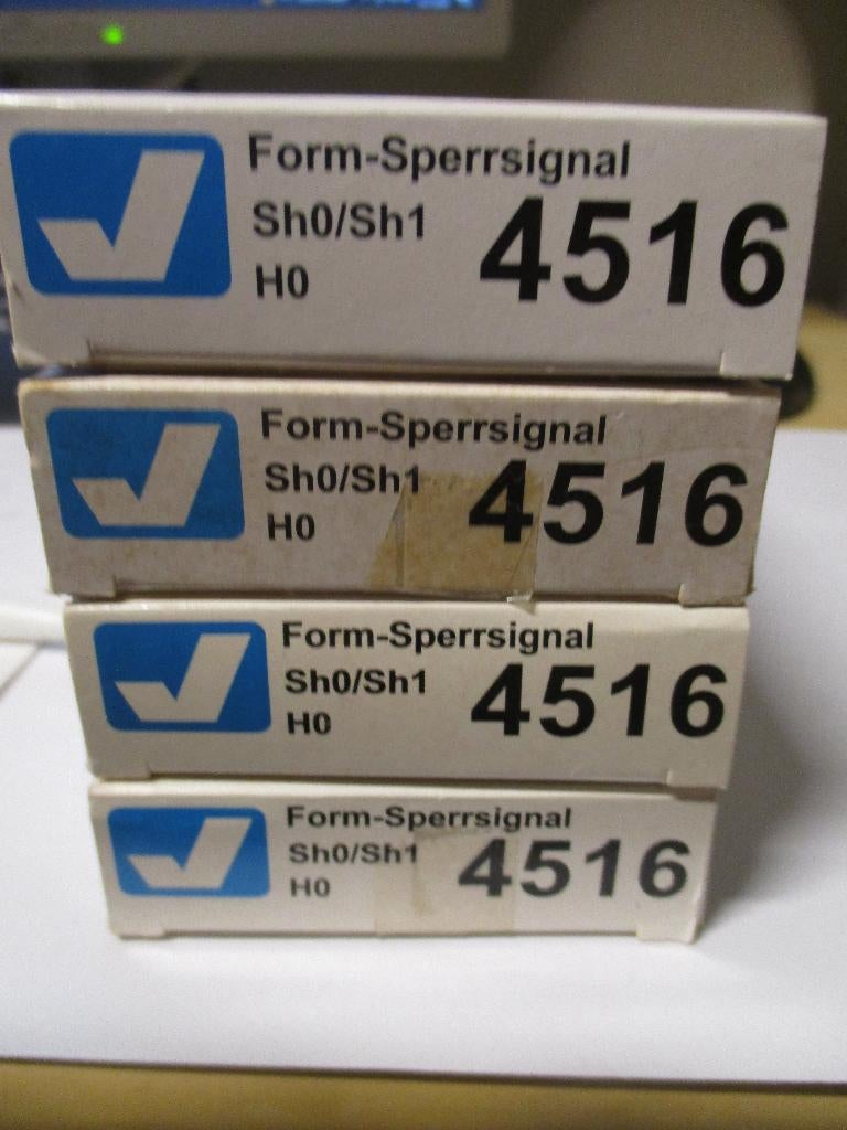 Viessmann no 4516 semafoor stopsein laag Nieuw 4 stuks, Gelijkstroom of Wisselstroom, Overige typen, Nieuw, NVT