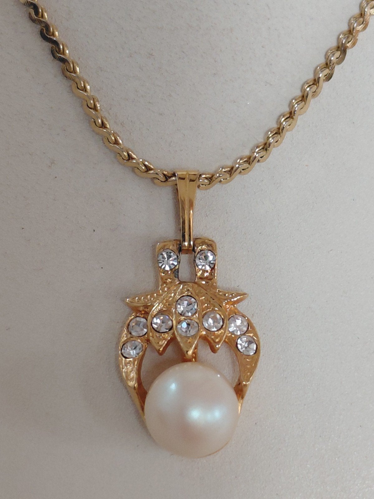 Vergulde Ketting met Strass en Cultivé Parel., Ophalen of Verzenden, Overige materialen, Ketting, Verguld