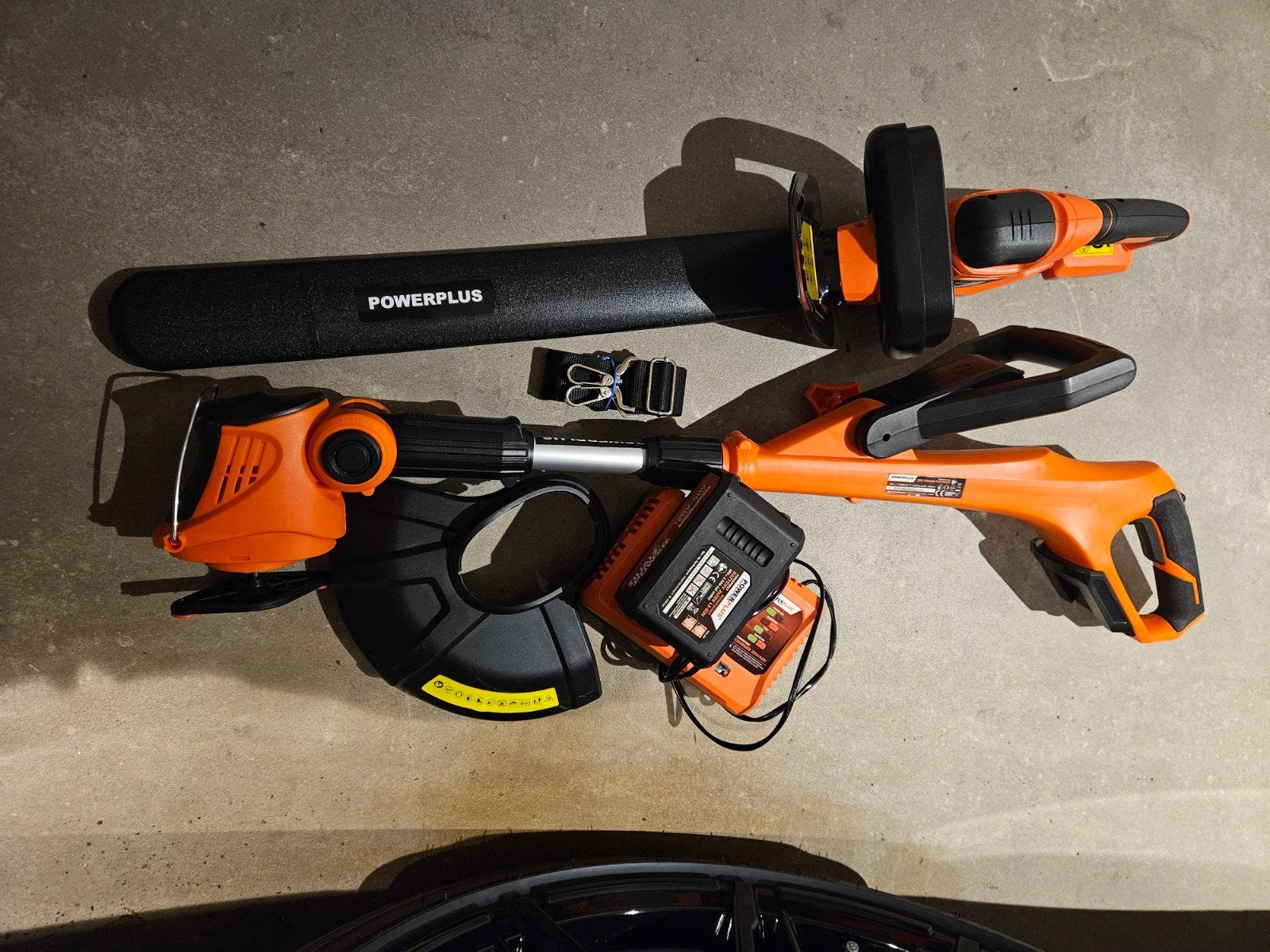 Powerplus grastrimmer & heggenschaar set met lader en accu, Ophalen, Nieuw, Accu, Powerplus