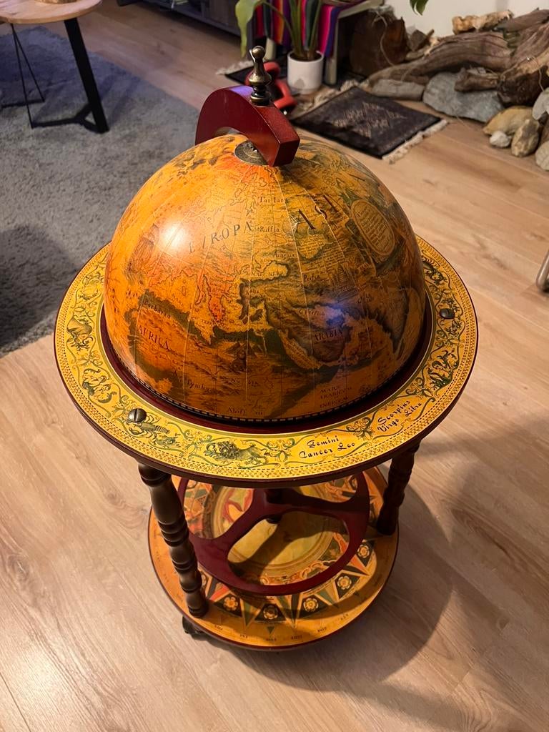 Drankkast Globe / Wereldbol, Huis en Inrichting, Woonaccessoires | Wereldbollen, Ophalen of Verzenden, Zo goed als nieuw