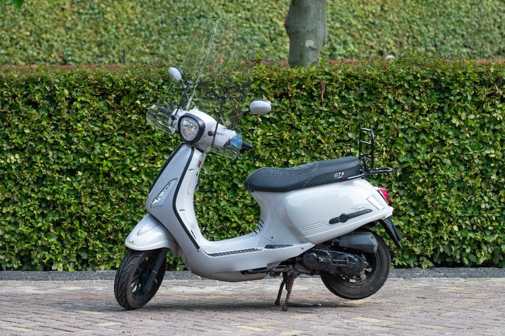GTS Bravo scooter, Ophalen, Gebruikt, Maximaal 45 km/u, GTS