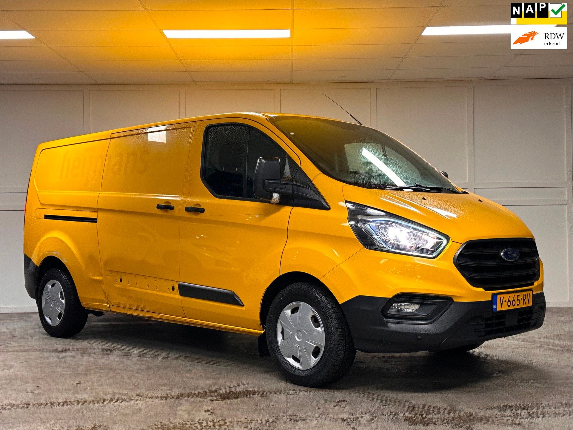 Ford Transit Custom 320 2.0 TDCI L2H1 2018 LED, Voorwielaandrijving, Stof, Euro 6, 4 cilinders