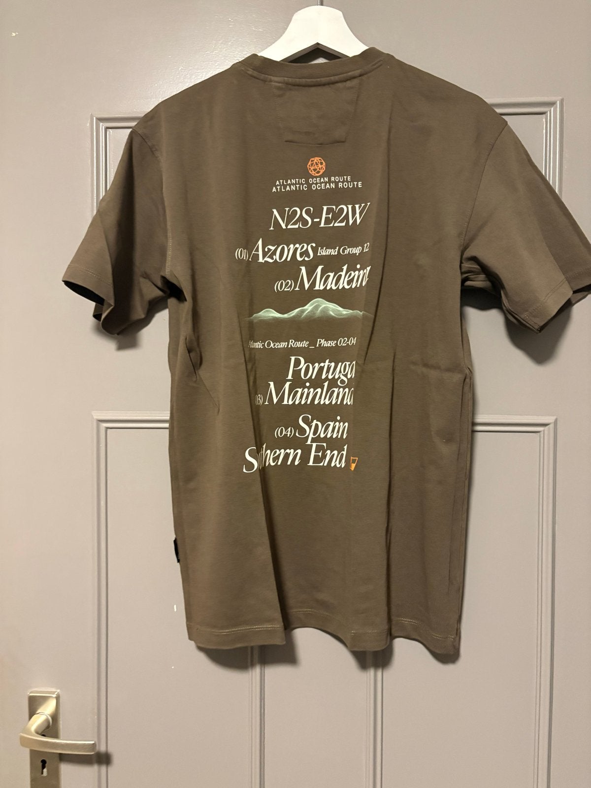 Hallinger T-shirt met print - Maat M, Ophalen, Zo goed als nieuw, Maat 48/50 (M), Bruin