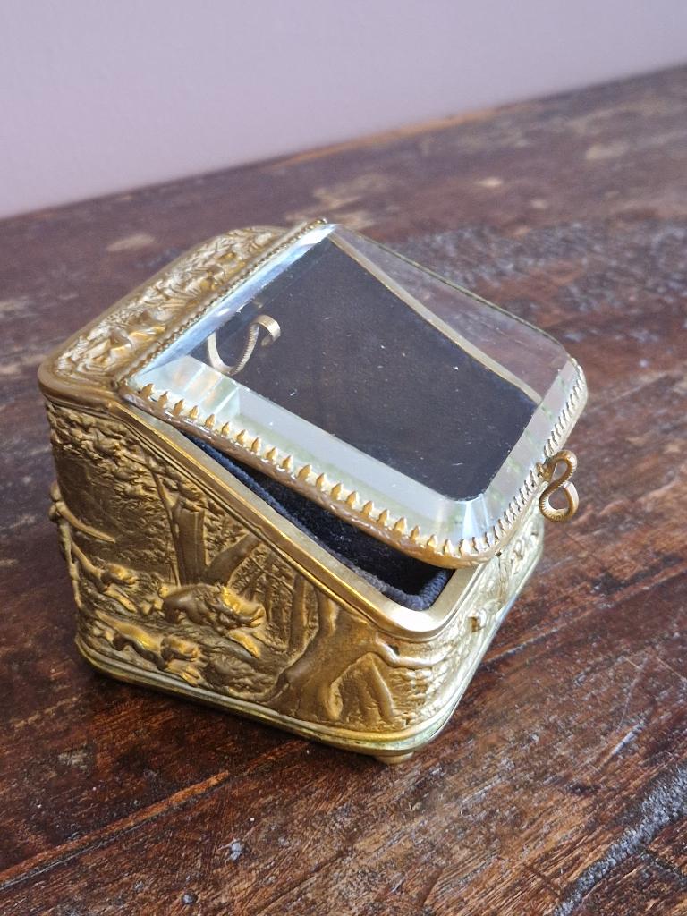 Antieke Franse juwelendoos uit de Napoleon III-periode, Antiek en Kunst, Ophalen of Verzenden