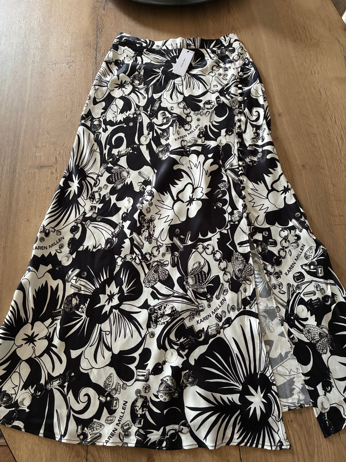 Nieuwe Karen Millen Scarf print rok met knopen 36, Verzenden, Zwart, Nieuw, Maat 36 (S)