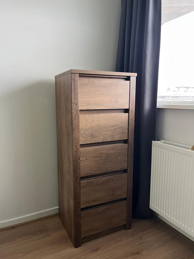 JYSK ladekast - 5 lades, donker eiken kleur, Huis en Inrichting, Kasten | Ladekasten, Ophalen, 5 laden of meer, 100 tot 150 cm