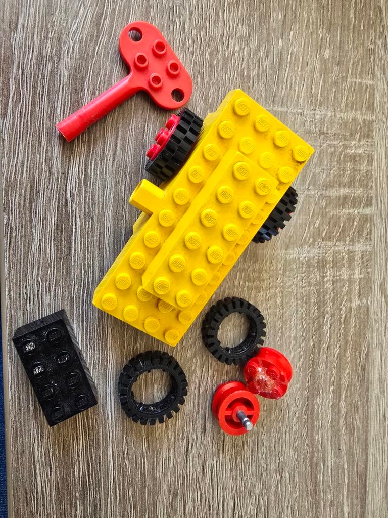 Vintage LEGO 890 met  1 sleutel, Ophalen of Verzenden, Gebruikt, Overige typen