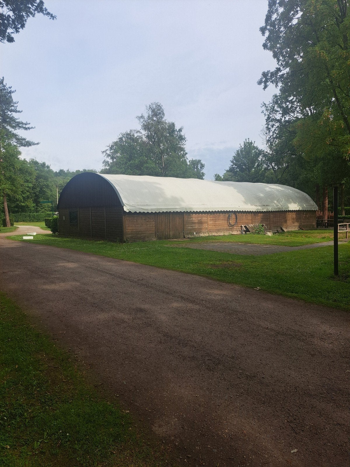 Tent hal recreatiegebouw stal loods