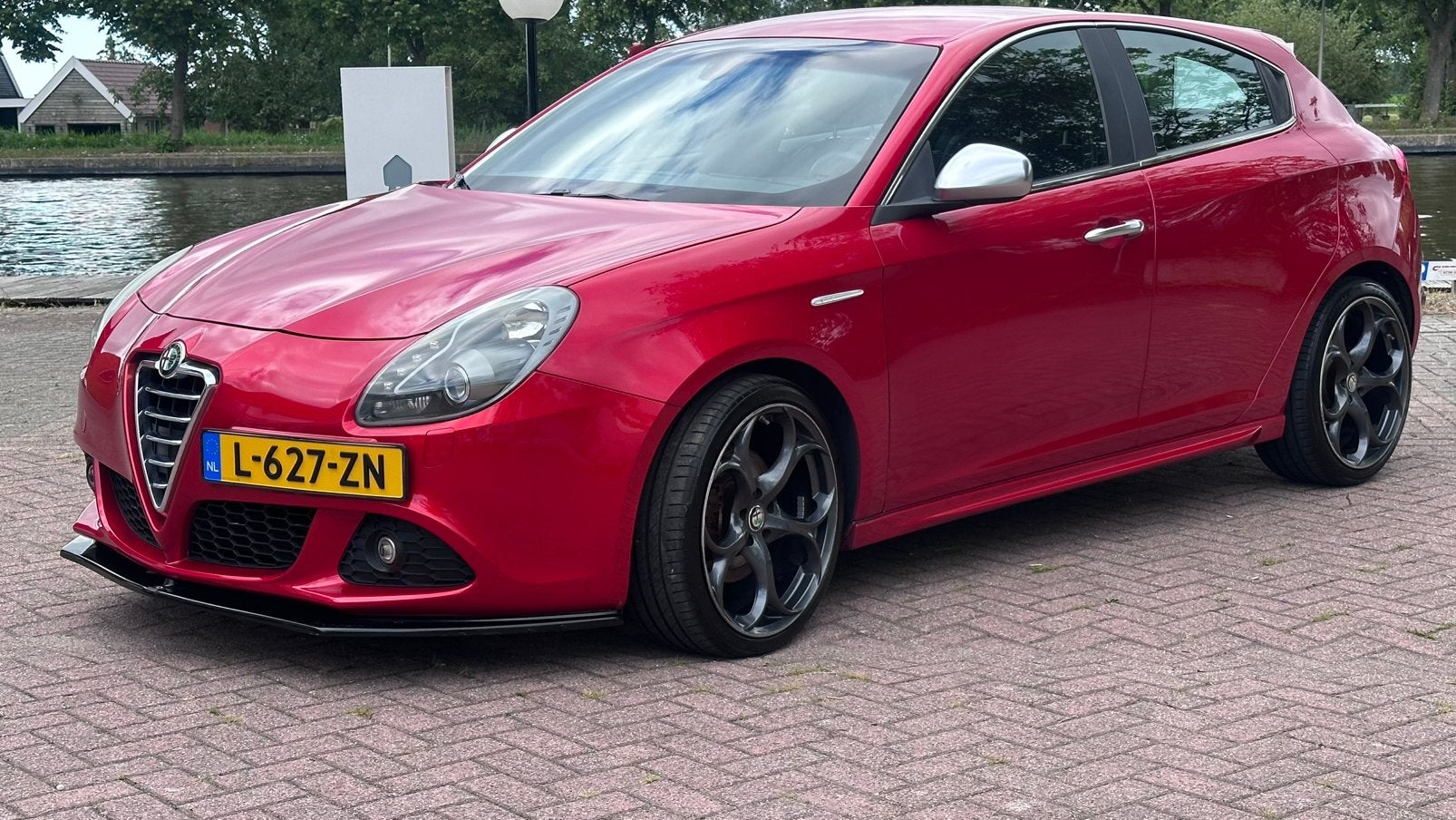 Alfa Romeo Giulietta competizione Rosso automaat, Auto's, Alfa Romeo, Particulier, Giulietta, ABS, Airbags, Airconditioning, Automatische klimaatregeling