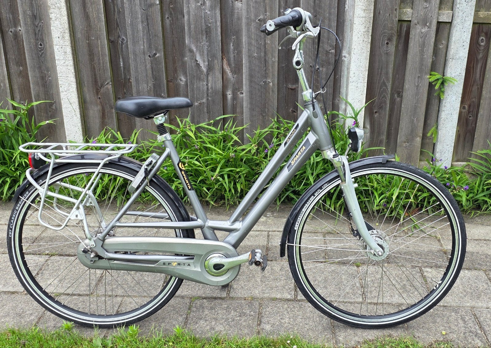 te koop netjes dames fiets, Ophalen, Zo goed als nieuw, Overige merken, Versnellingen