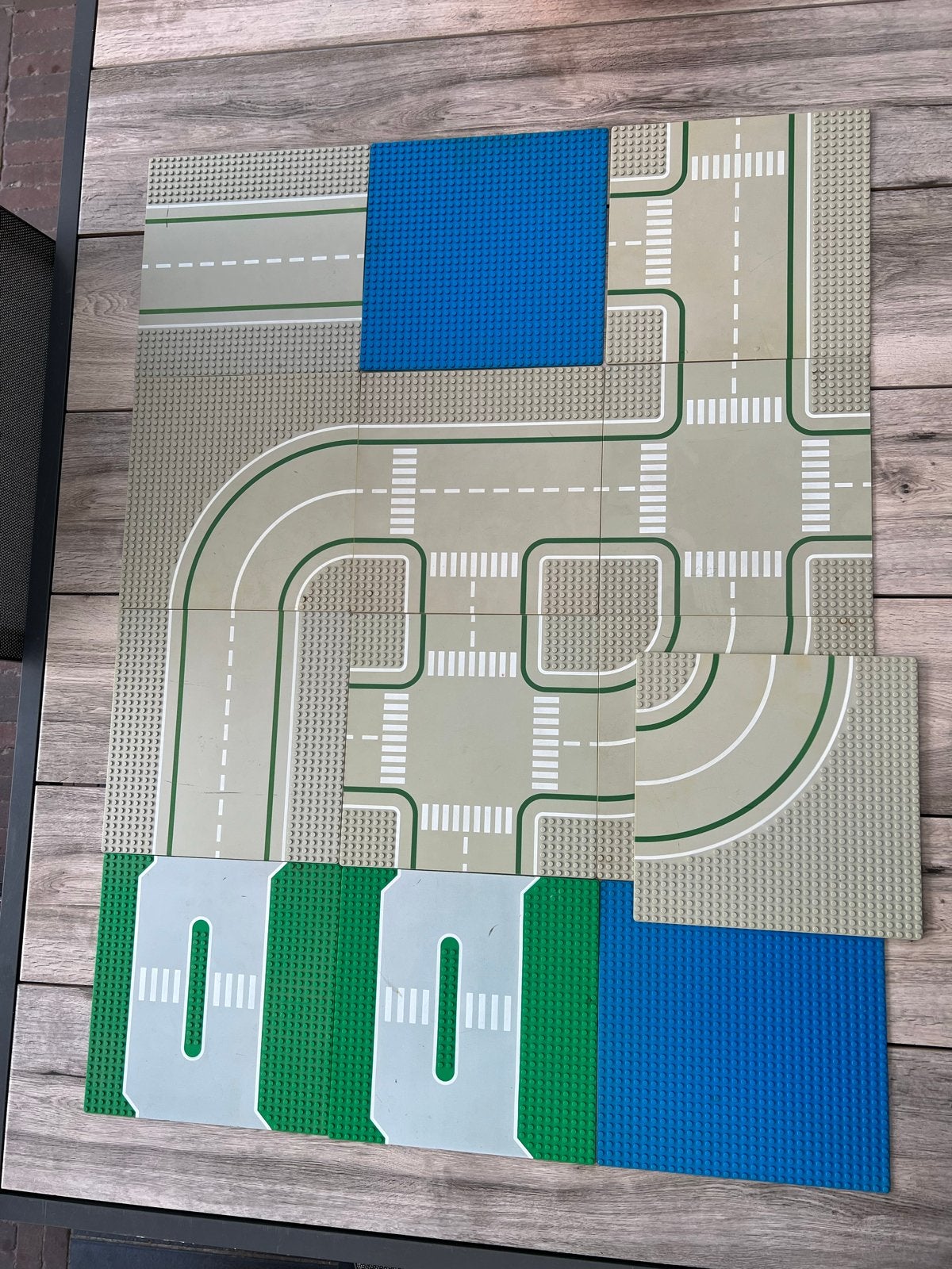 13 Lego grondplaten - wegen en water, Lego, Ophalen of Verzenden, Meerdere sets, Grondplaat