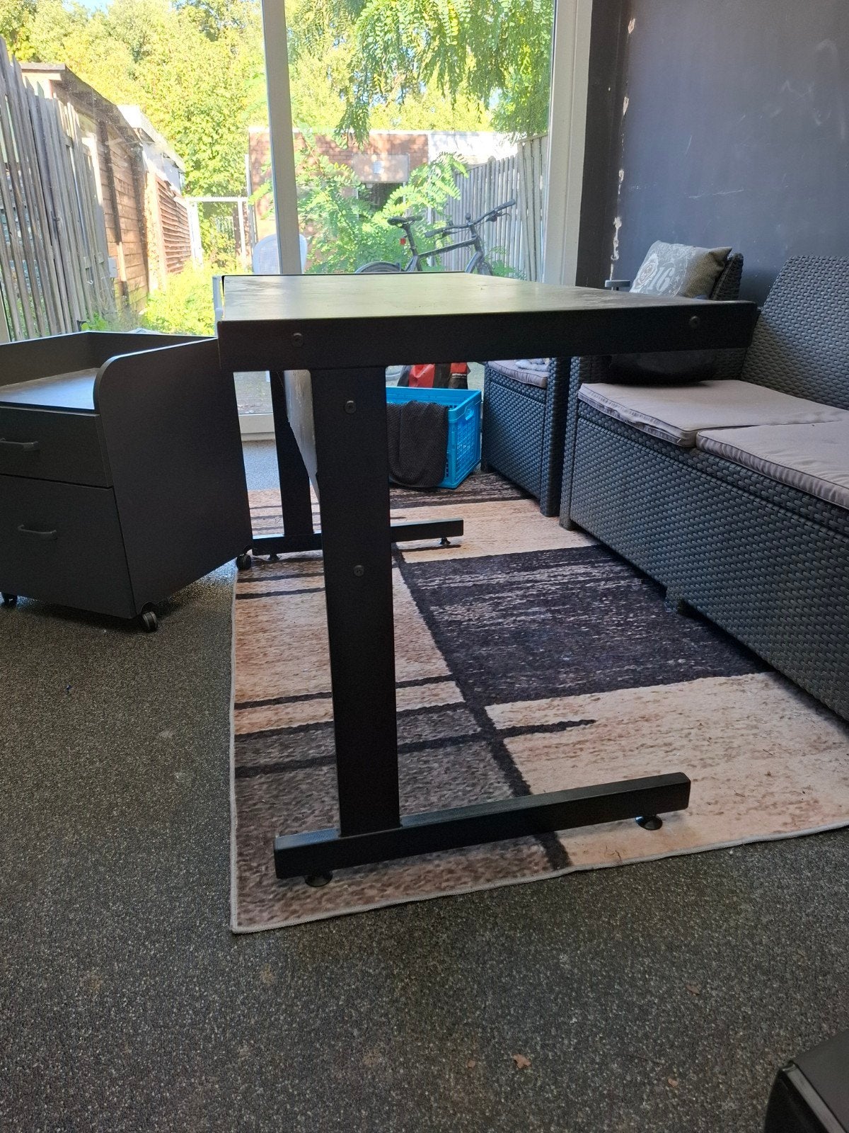 Bureau met ladeblok - Gebruikt maar nog altijd goed!, Ophalen, Gebruikt, Grijs, Met lades
